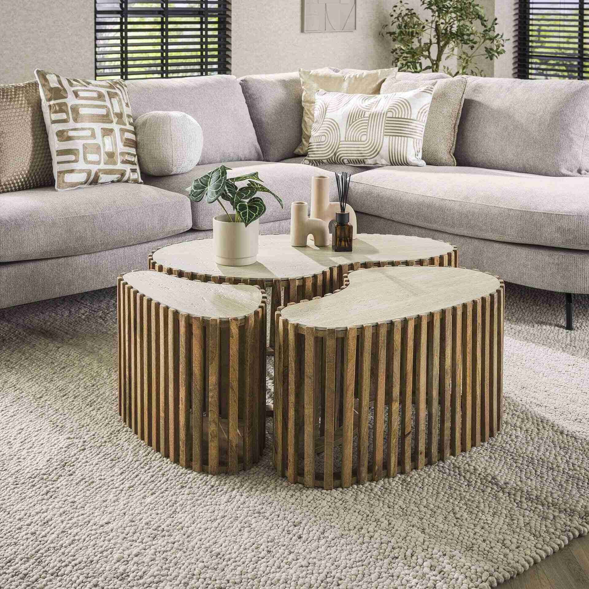 LifestyleFurn Organische Salontafel Beckie Mangohout en Keramiek in Travertin-look, Set van 3 stuks - Massief mango zandkleur