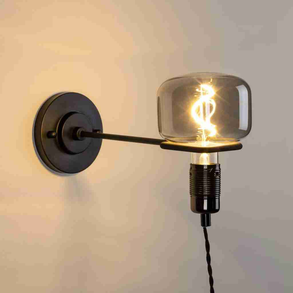 Zuiver Wandlamp Hazy - Zwart