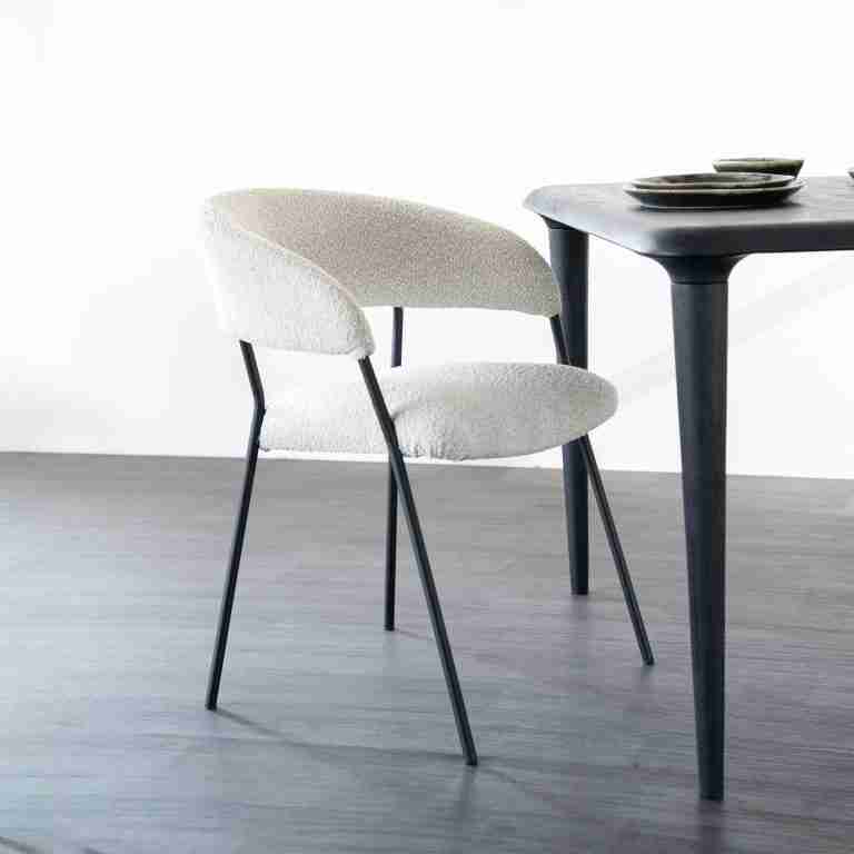 Eleonora Eetkamerstoel 'Luka' Bouclé, kleur Beige