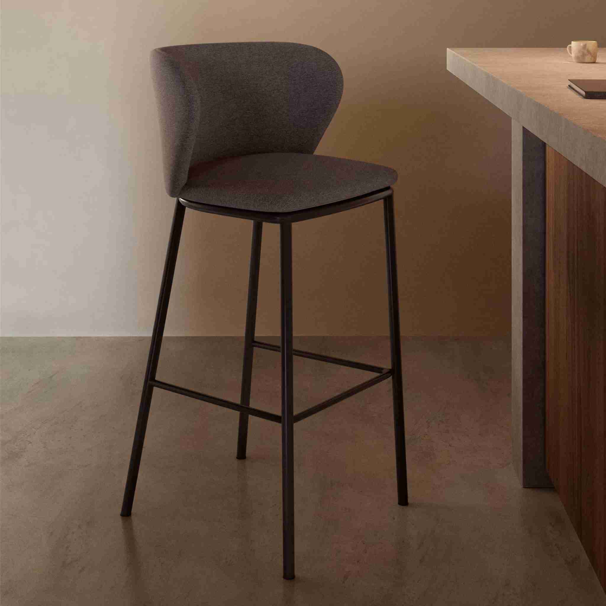Kave Home Barkruk 'Ciselia' Chenille, kleur Donkergrijs (zithoogte 75cm)