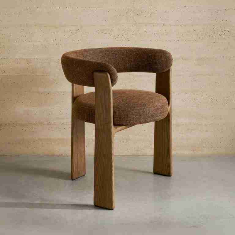 Kave Home Eetkamerstoel 'Granite' Chenille en essenhout, kleur Bruin