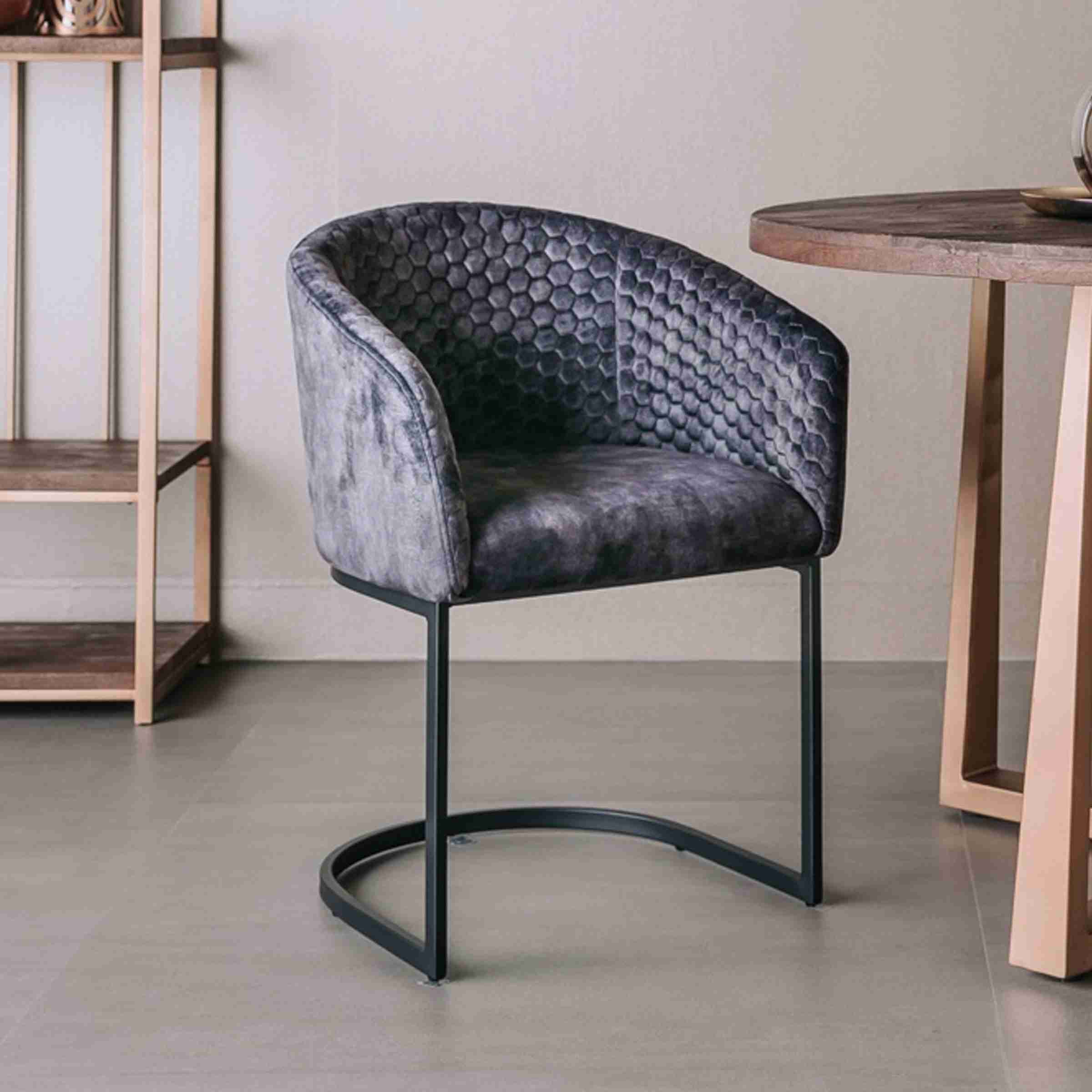 Tower Living Eetkamerstoel 'Pellaro' Velvet, kleur Donkergrijs