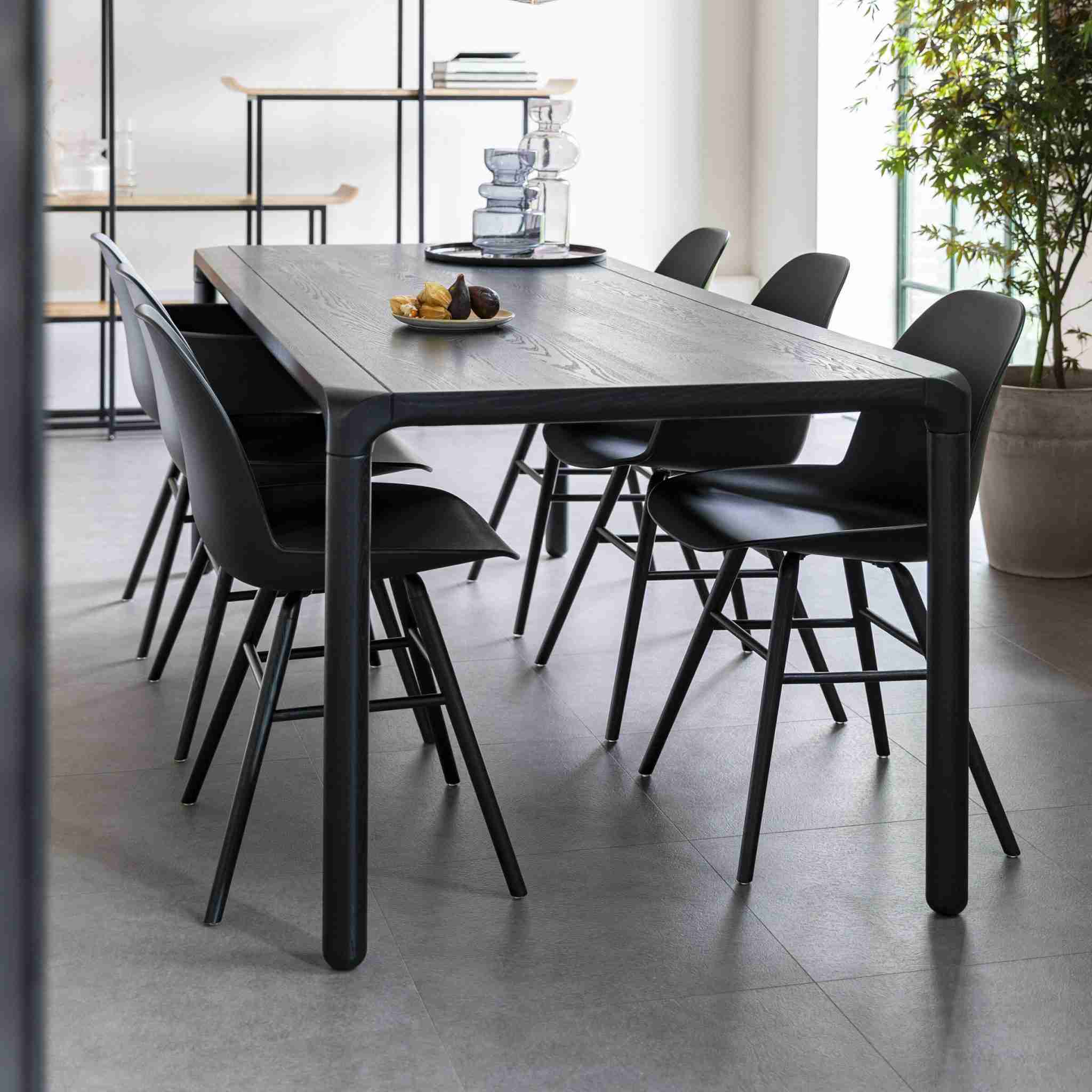 Zuiver Eettafel 'Storm' Essenhout, 220 x 90cm, kleur Zwart