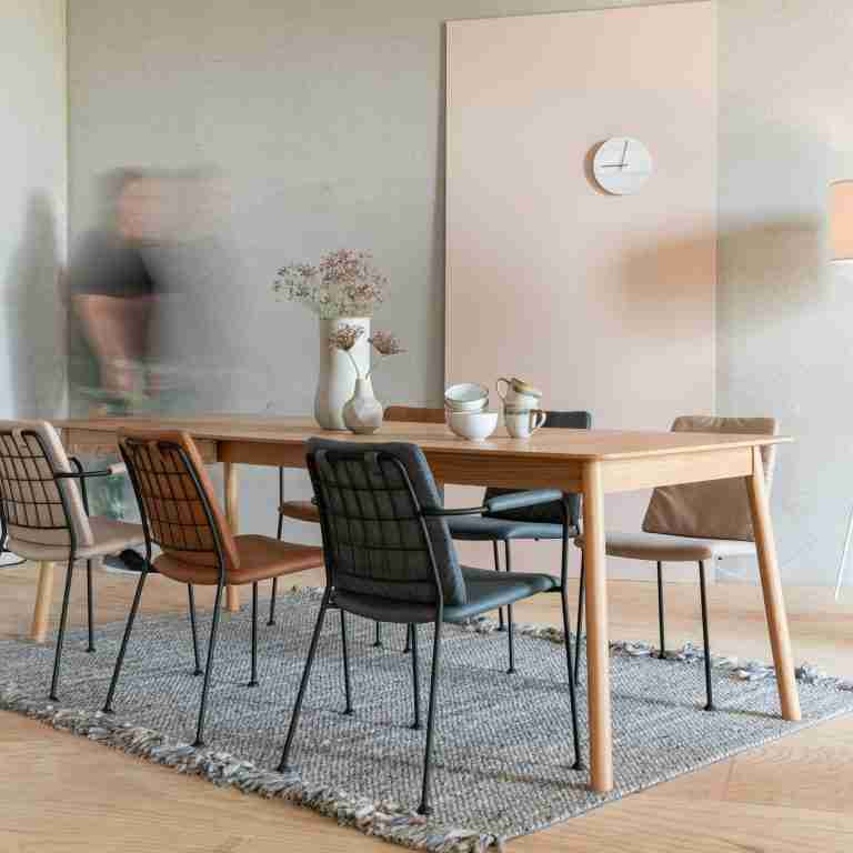 Zuiver Uitschuifbare Eettafel 'Glimps' Essenhout, 180-240 x 90cm, kleur Naturel