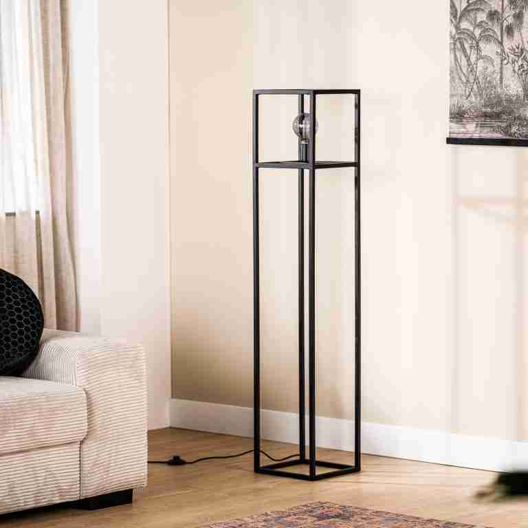 BASE Vloerlamp Justyne 1-lamps - Zwart