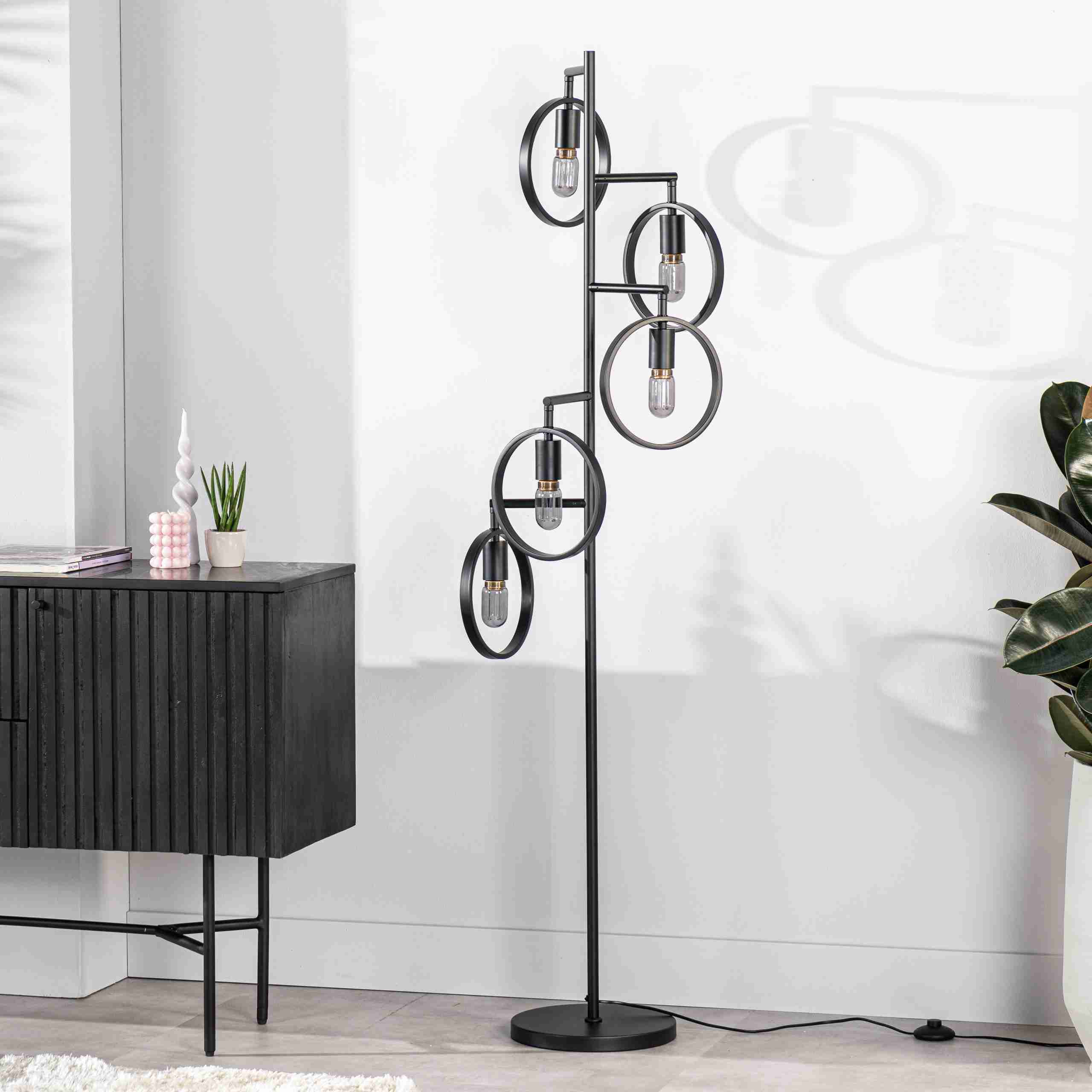BASE Vloerlamp Zainab 5-lamps - Zwart
