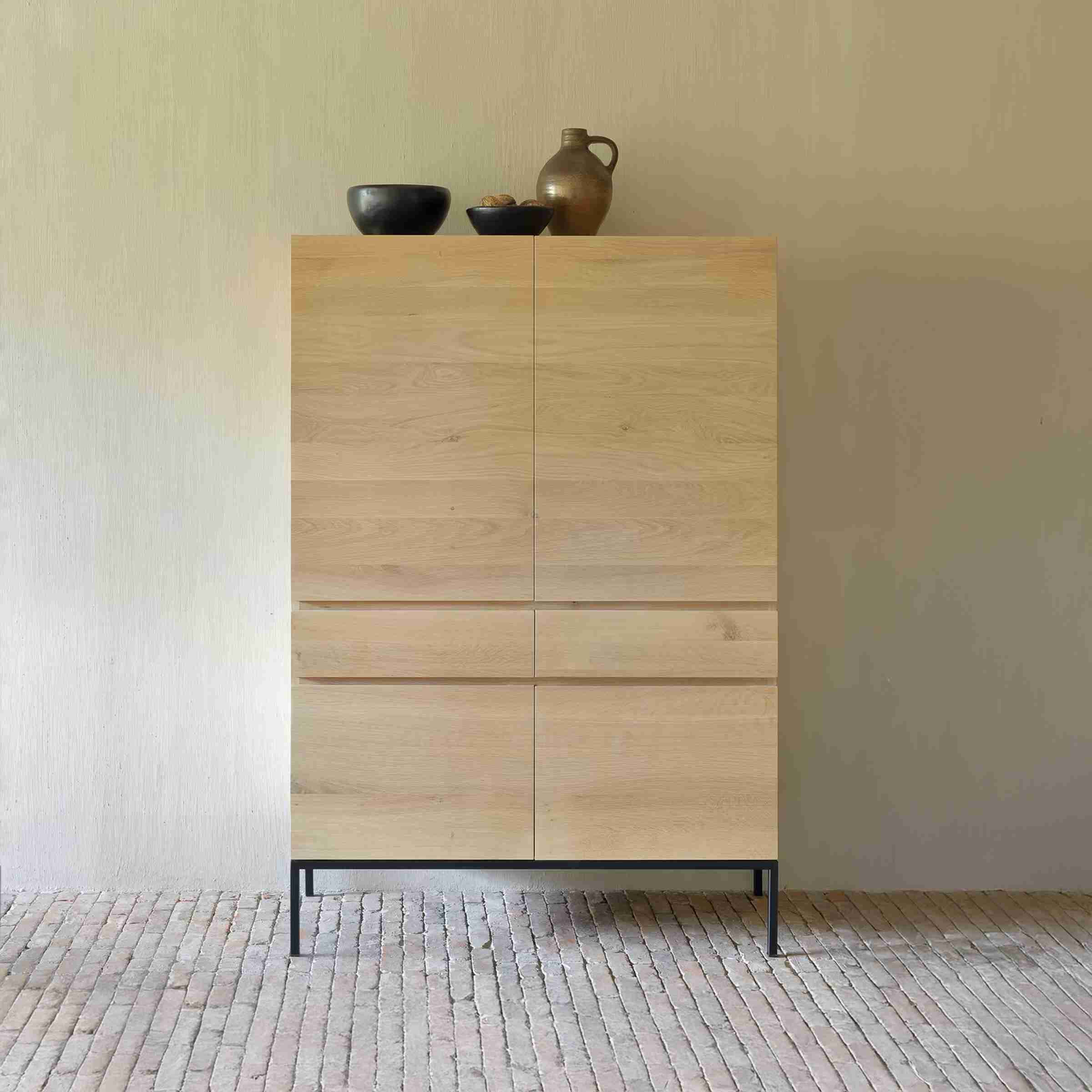 Ethnicraft Opbergkast Ligna Geolied Eikenhout, 162 x 110cm - Zwart