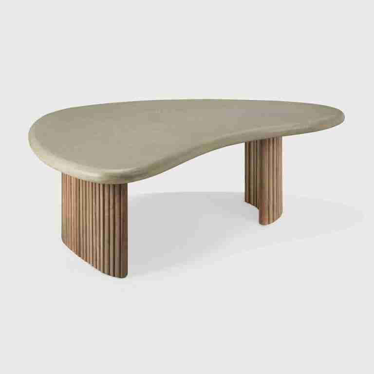 Ethnicraft Organische Outdoor Salontafel Boomerang Beton en teakhout, 90 x 61cm - Grijs