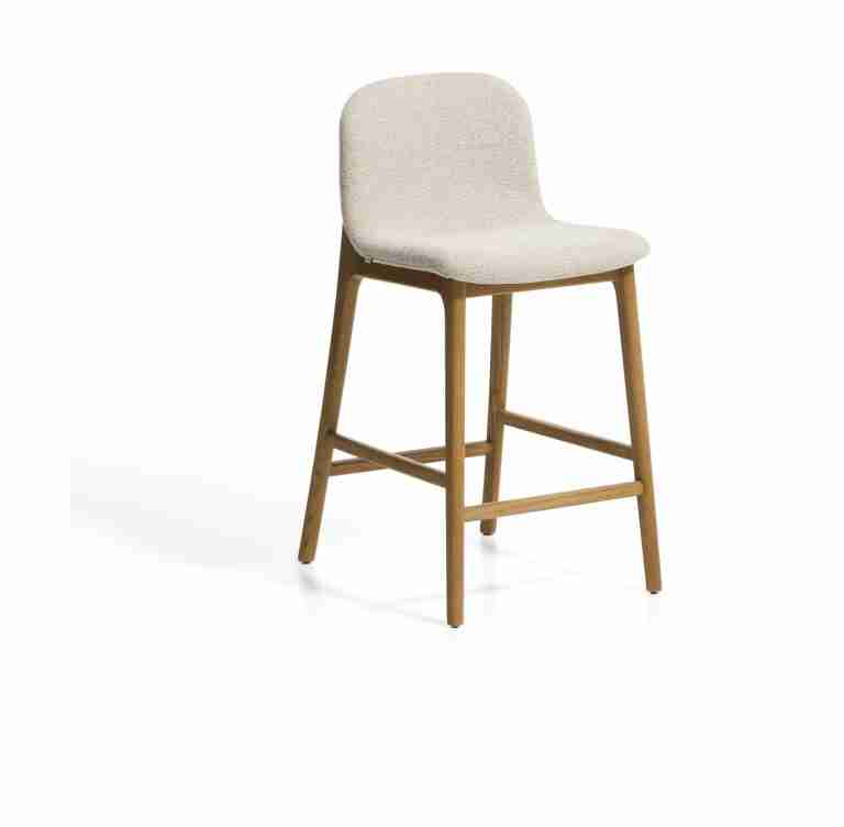 Kave Home Barkruk Elnor Chenille en eiken - Beige (zithoogte 65cm)