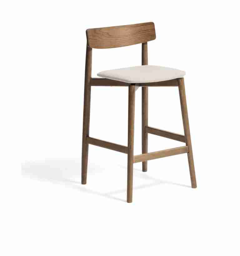 Kave Home Barkruk Evera Chenille en eiken - Beige/Bruin (zithoogte 67cm)