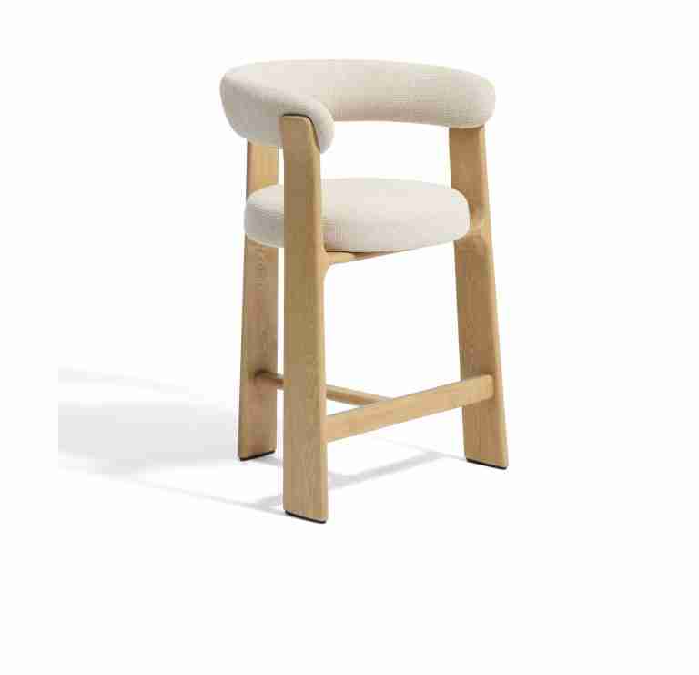 Kave Home Barkruk Granite Met armleuning, Chenille en essenhout - Beige/Naturel (zithoogte 75cm)
