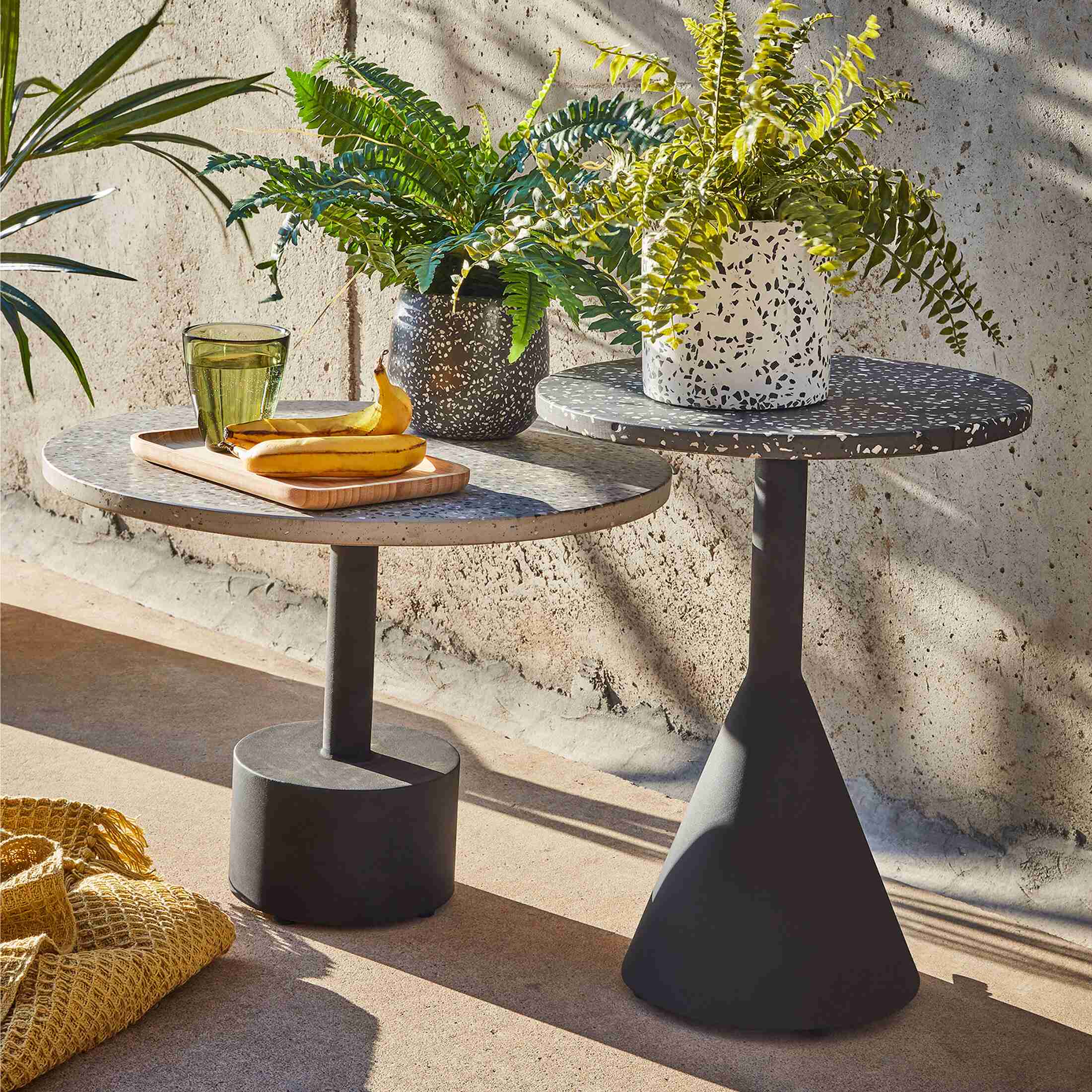 Kave Home Bijzettafel Delano 40cm - Zwart - Rond