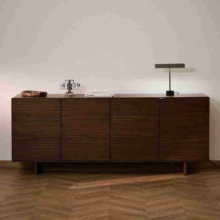 Kave Home Dressoir Norlen Walnootfineer, 195cm - Bruin
