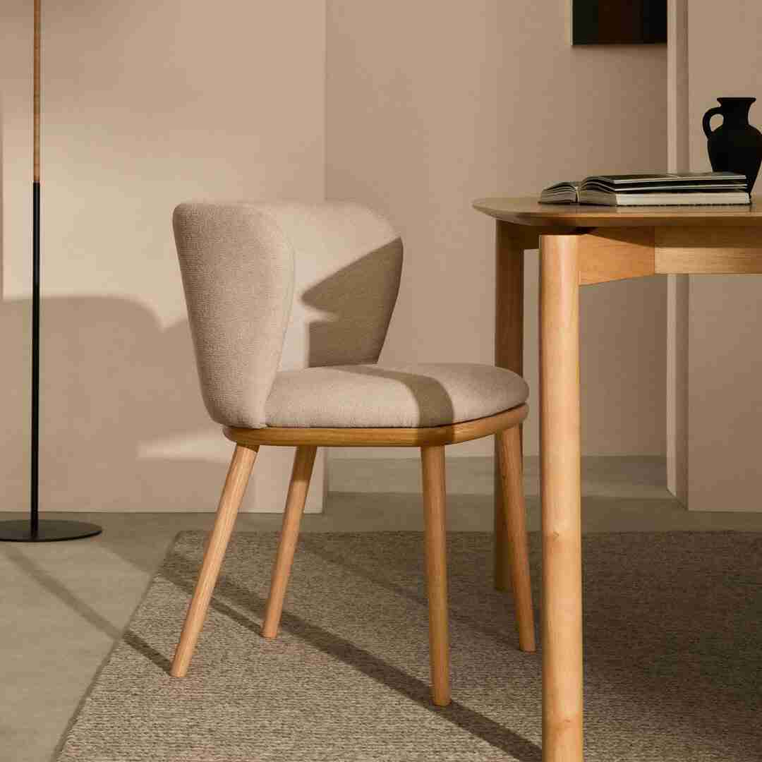 Kave Home Eetkamerstoel Ciselia Chenille - Beige