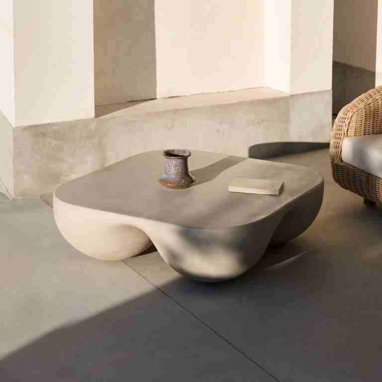 Kave Home Salontafel Colba Polystone, 100 x 100cm - Beige - Vierkant