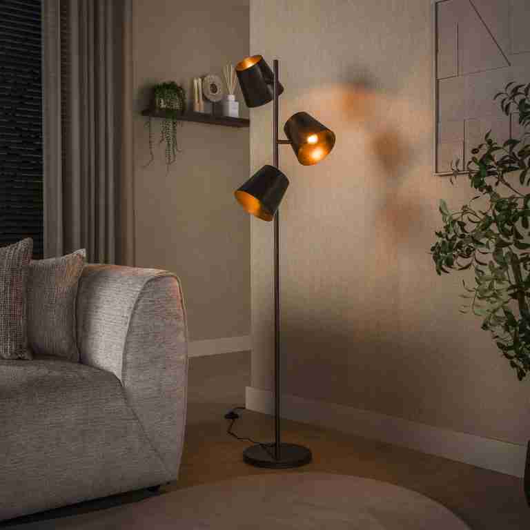 LifestyleFurn Verstelbare Vloerlamp Jo 3-lamps - Urban Bruin