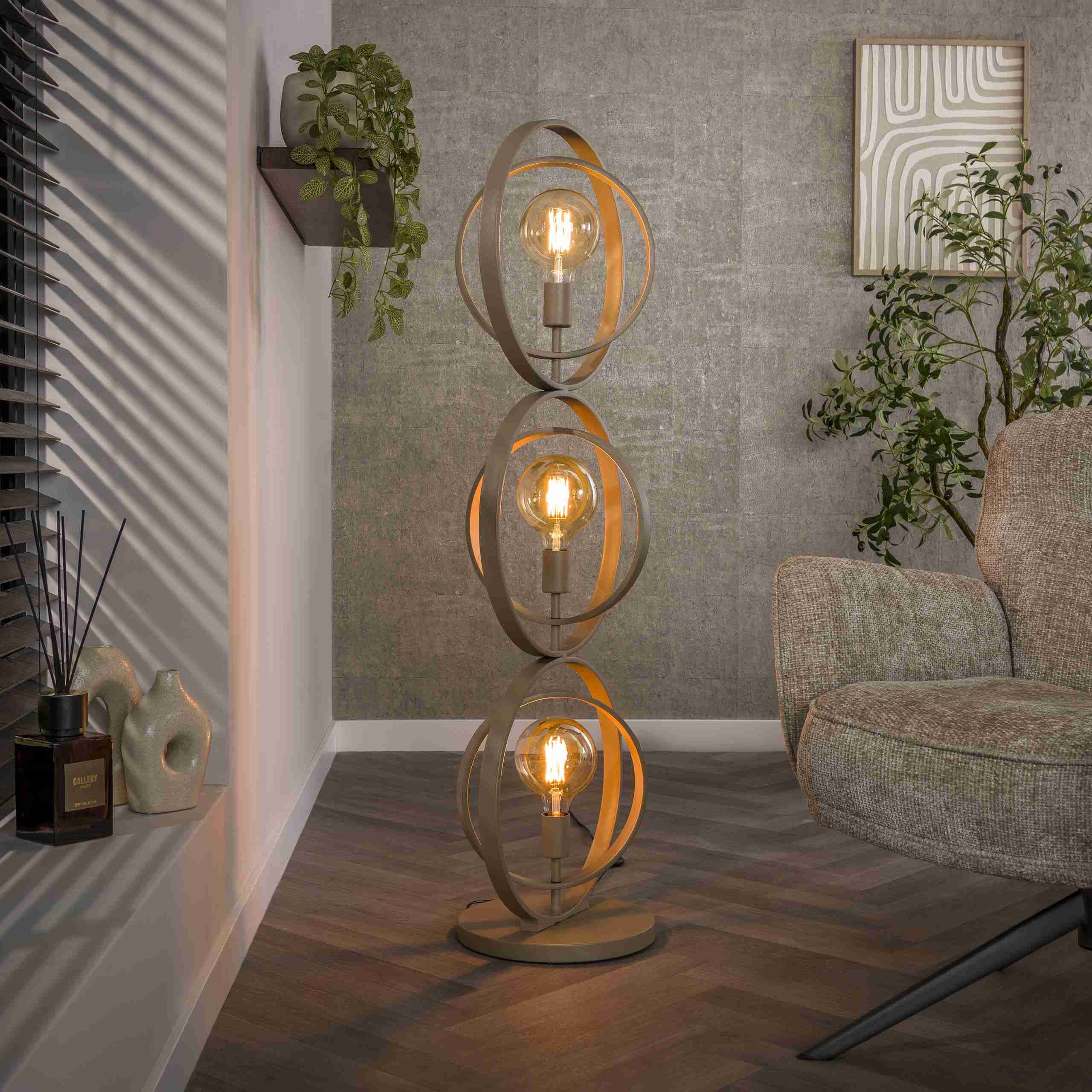 LifestyleFurn Vloerlamp Tricia 3-lamps - Beige