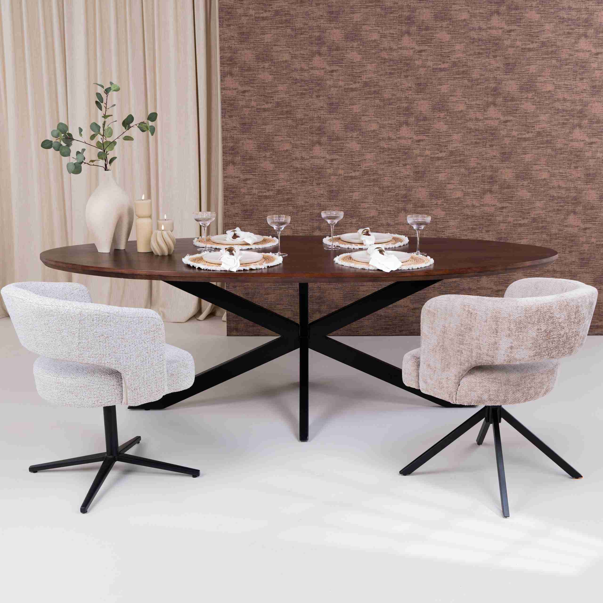 Livingfurn Ovale Eettafel Jesper Mangohout, 240 x 110cm - Bruin - Ovaal