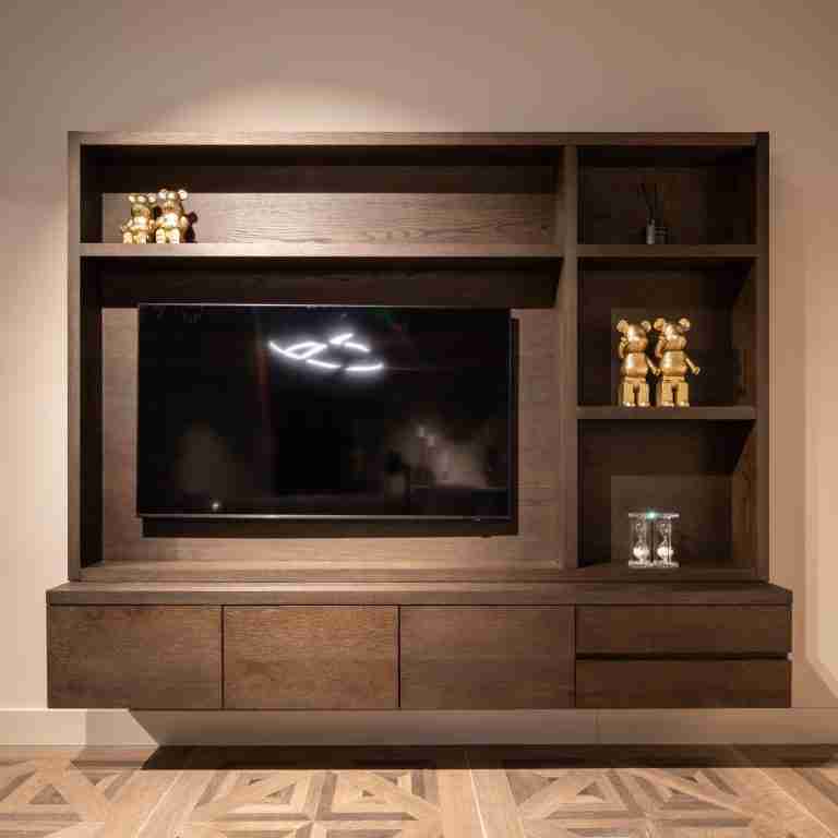 Richmond Zwevende TV-kast Lachance Eikenfineer, 176 x 220cm - bruin - cinewall