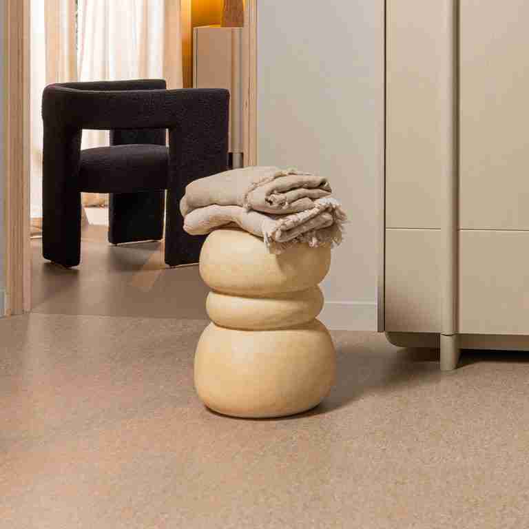 WOOOD Bijzettafel Yvo Betonlook, 37 x 35cm - Naturel - Rond - Exclusive