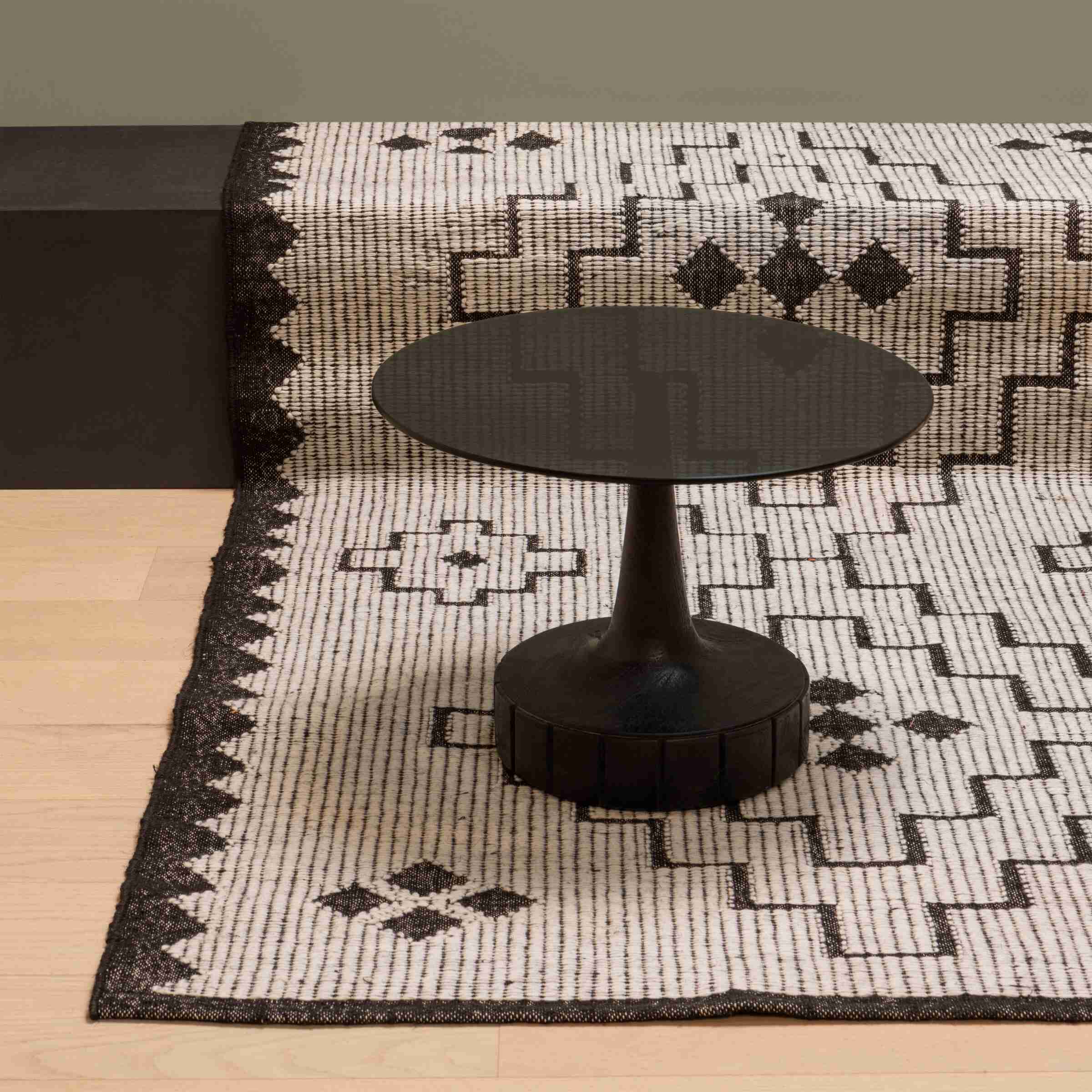 WOOOD Ronde Bijzettafel Soya 60cm - Zwart - Exclusive