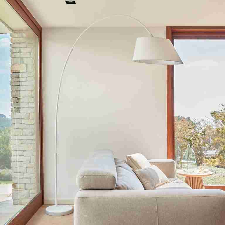 Kave Home Vloerlamp 'May', kleur wit