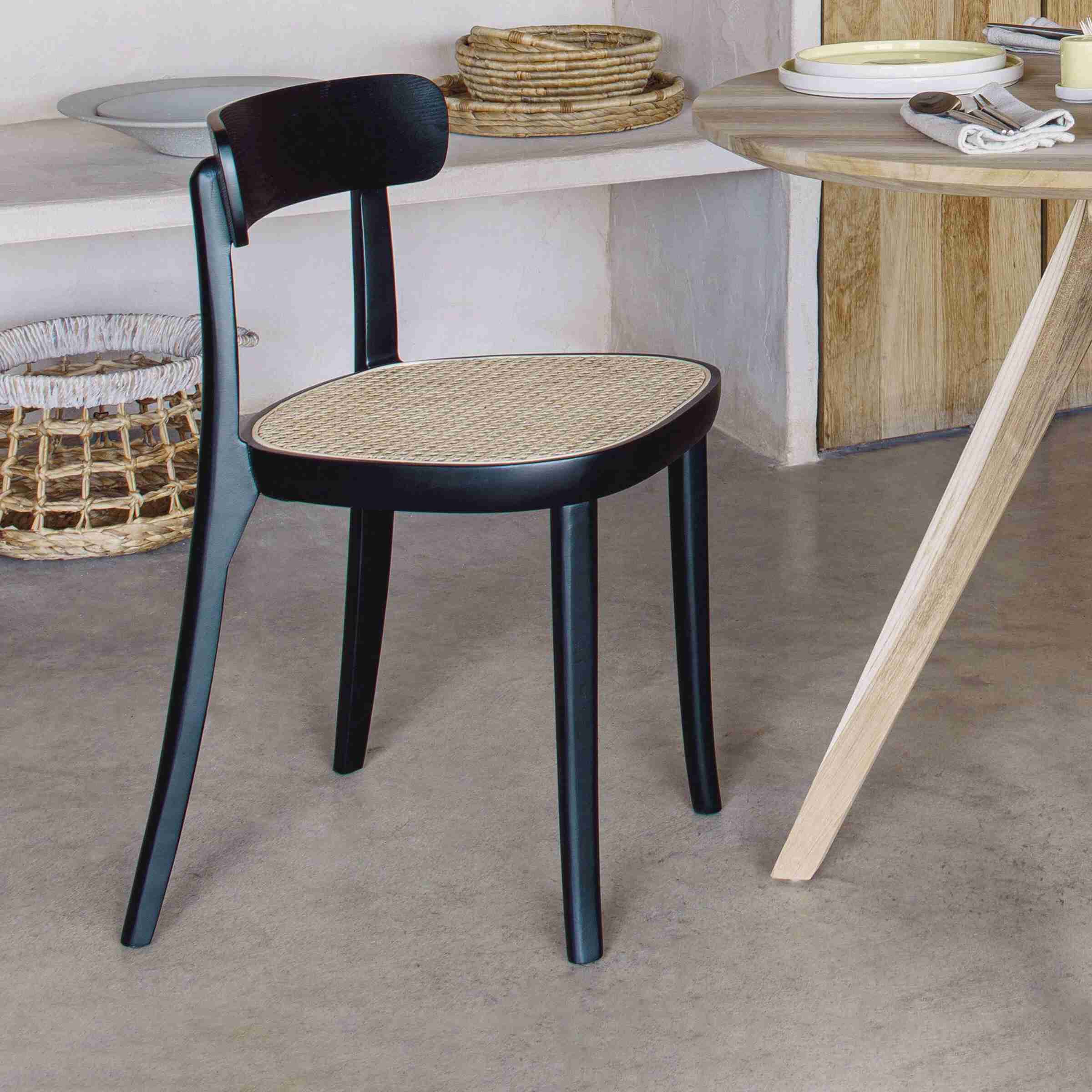 Kave Home Eetkamerstoel 'Romane' Rotan / Webbing, kleur Zwart